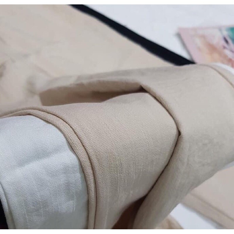 Quần lửng ống rộng chất đũi dáng suông