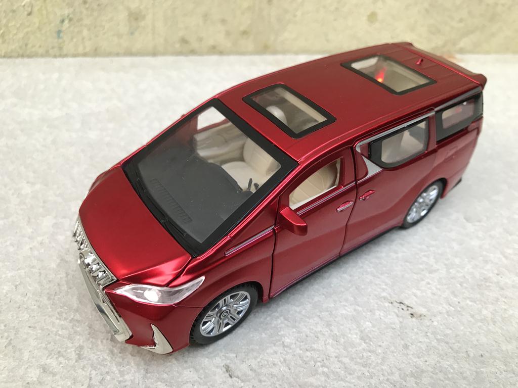 Mô hình xe ô tô LEXUS LM300 - 1:32