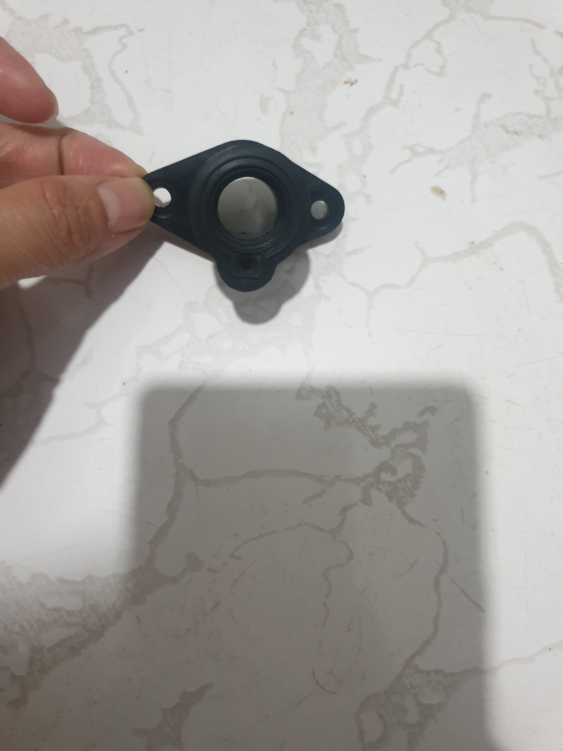 CỔ XANG ( CỔ HÚT) MÁY CƯA XÍCH, CƯA CỤT 2500 (2 CÁI)