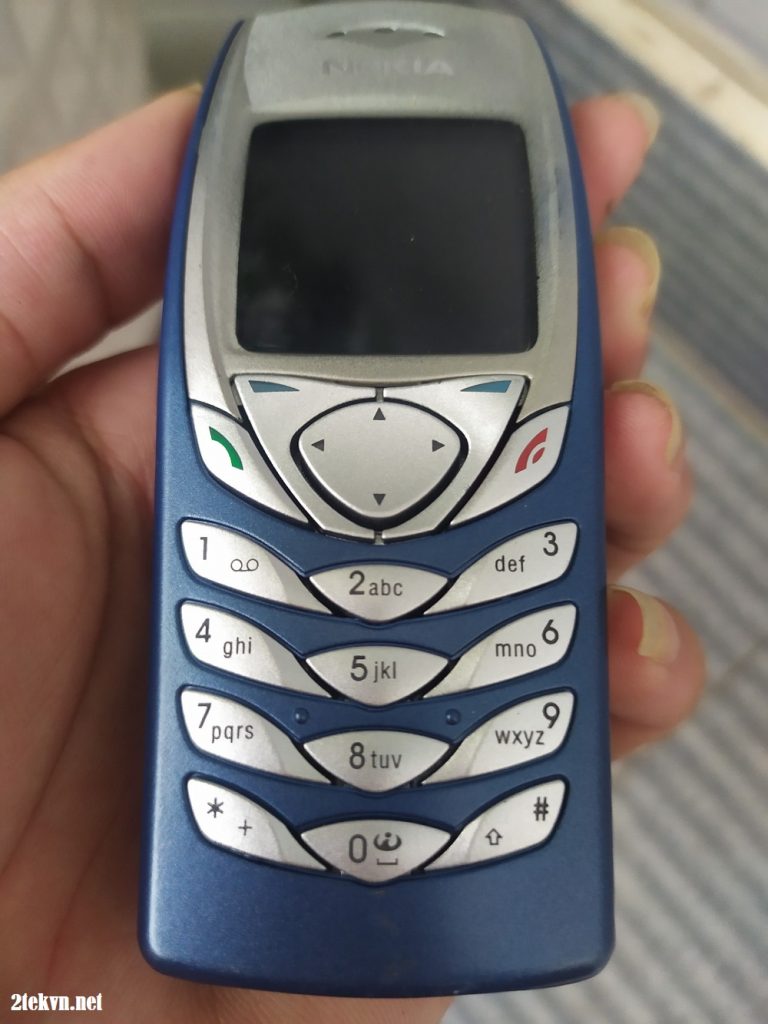[HÀNG CHÍNH HÃNG] Điện thoại Nokia 6100 cổ phổ thông giá rẻ