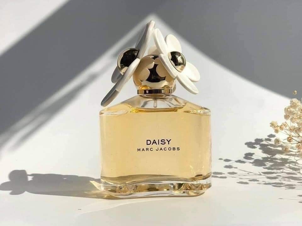 Nước hoa Daisy Marc Jacob hoa c&uacute;c EDT 50ml