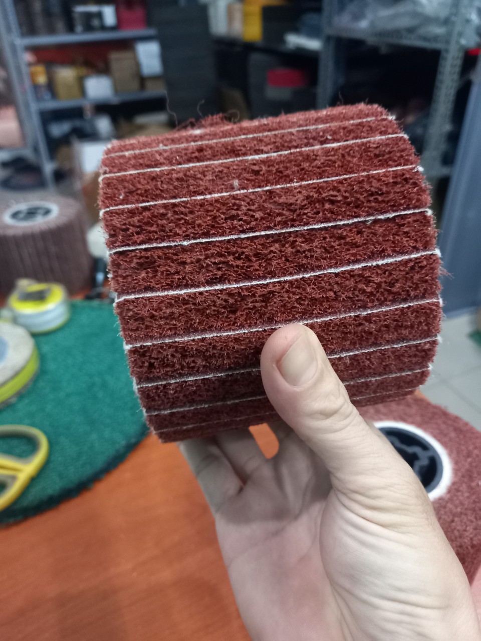 TRỤ NỈ / NỈ-NHÁM ĐÁNH XƯỚC 4''x5''