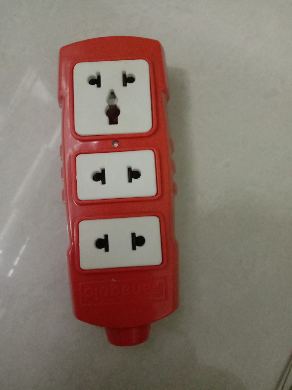 Ổ cắm  3 lổ chịu tải 3000w