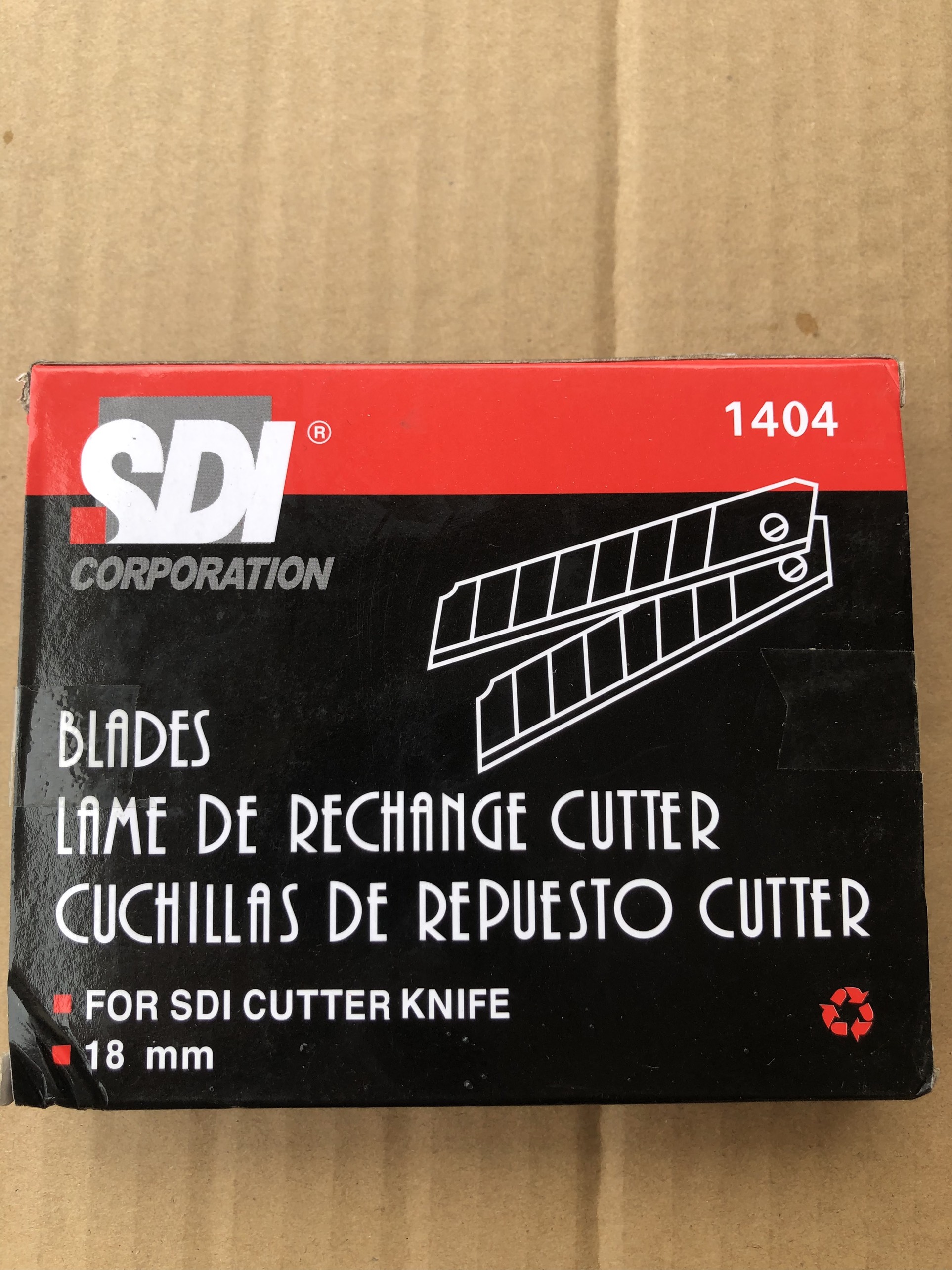 Hộp 100 Lưỡi Dao Dọc Giấy SDI Đẹp