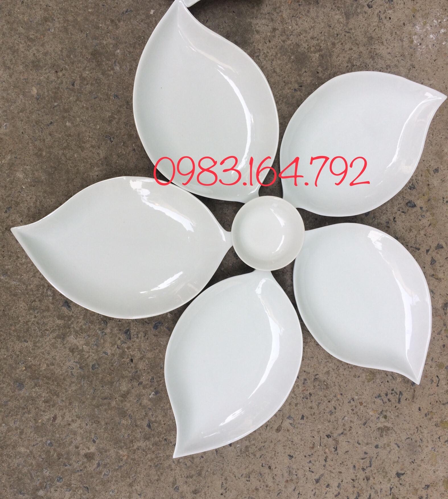 Bộ đĩa ăn bằng sứ hình lá