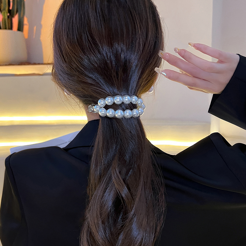Kẹp tóc Bell Mew đính hạt tròn thanh lịch TOC66