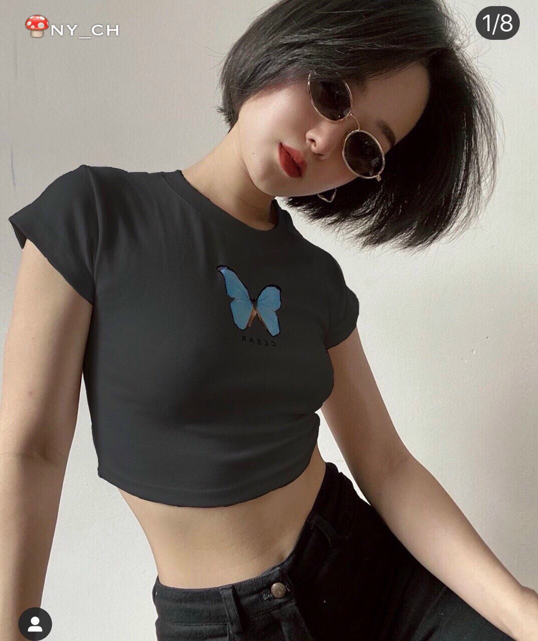 Áo croptop thêu bướm casar