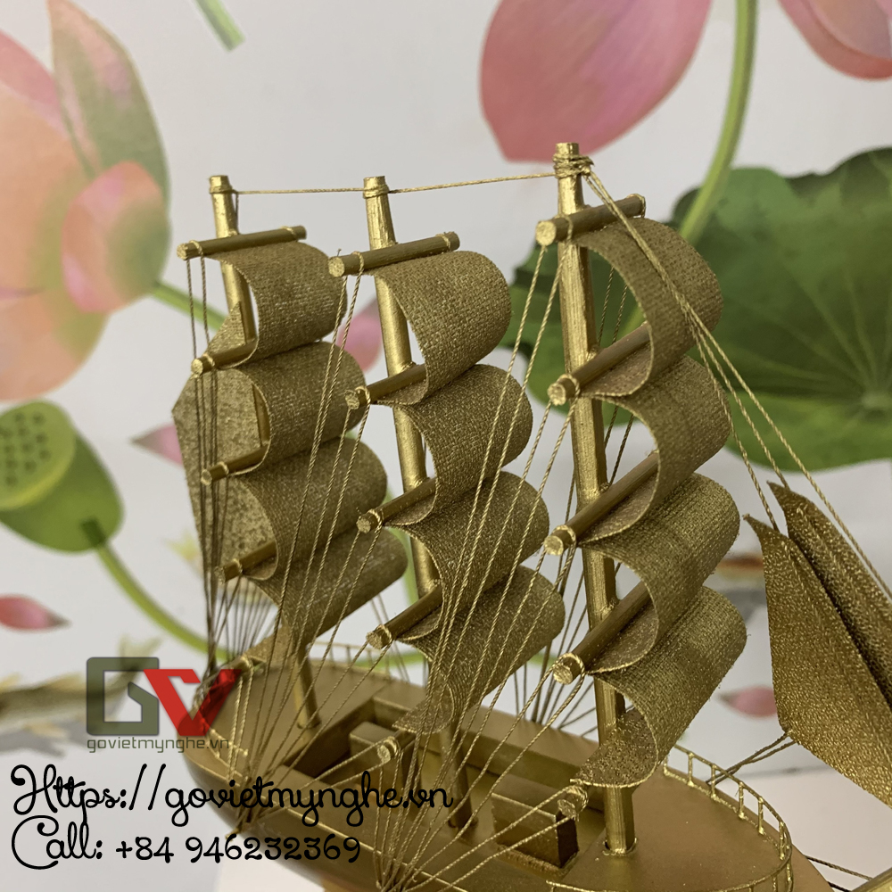 Mô Hình Thuyền Gỗ Belem (Thân 20cm - Buồm Đen)