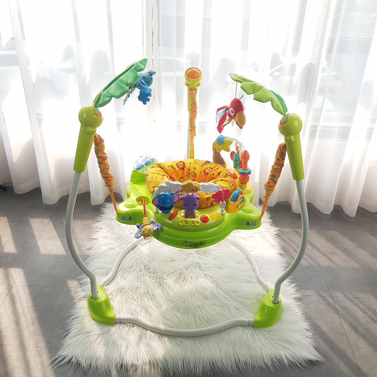 Ghế nhún tập đứng IBABY cho bé