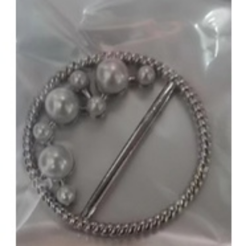 Khóa cố định khăn choàng / áo thun đa năng tiện dụng