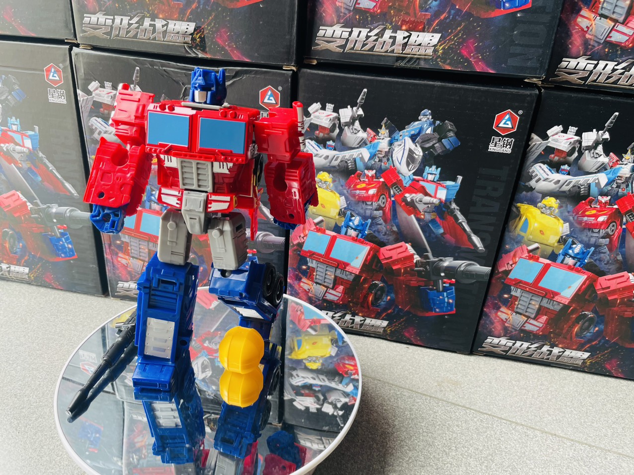 ĐH Store - Robot transformers optimus prime lắp ráp 2 trong 1