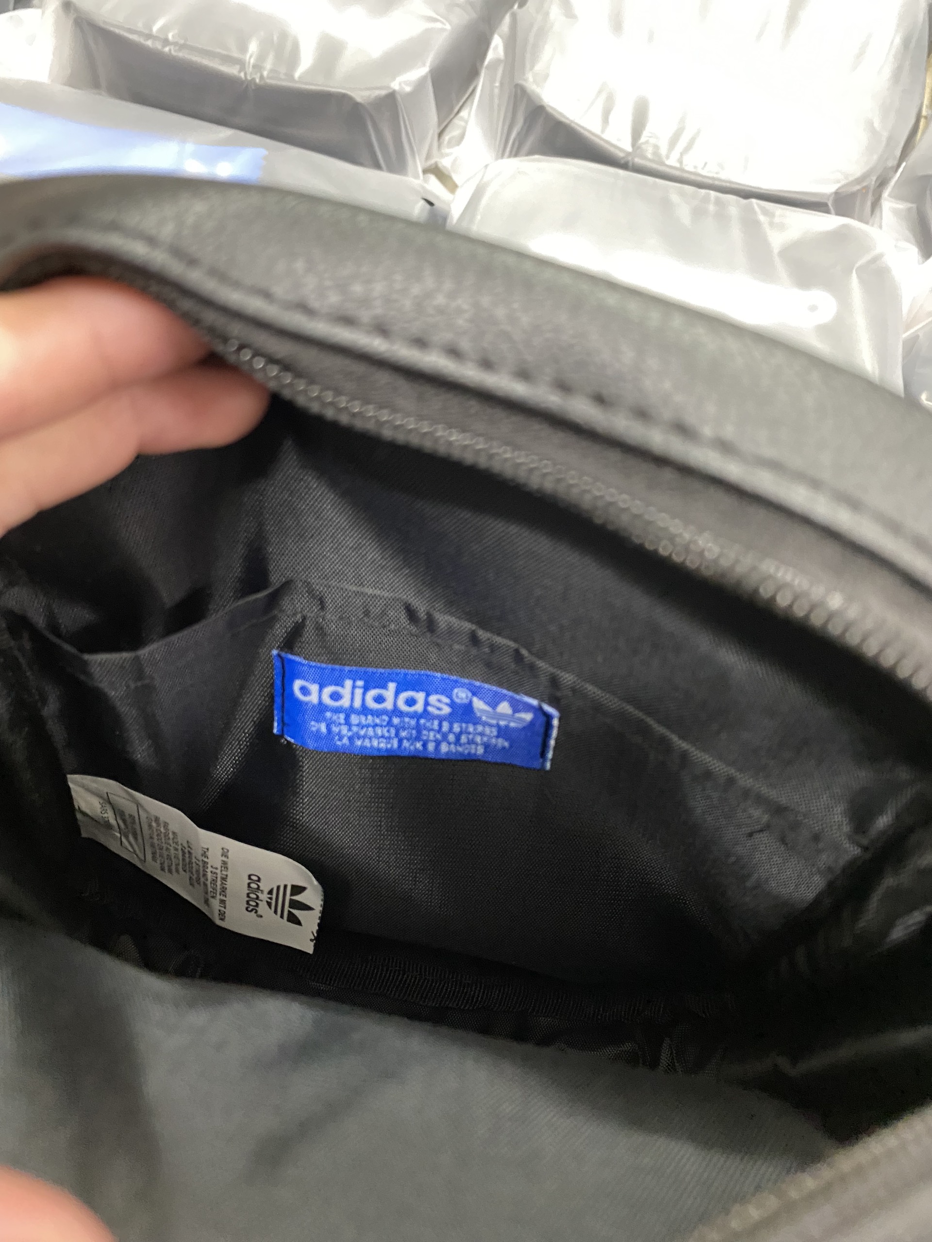 Túi đeo chéo Adidas fulltag VNXK