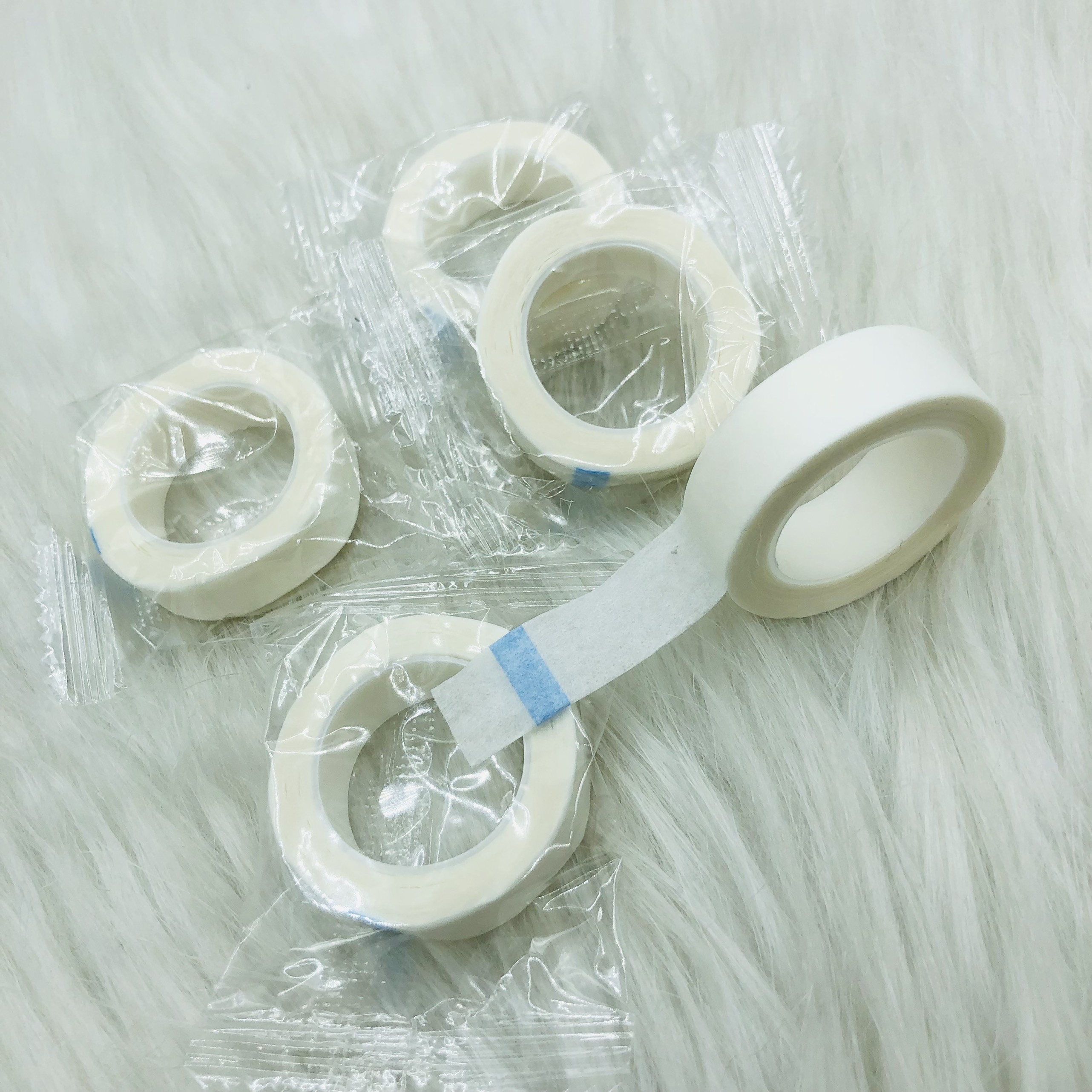 Băng keo lụa nối mi _dụng cụ nối mi_THÚY HÀ