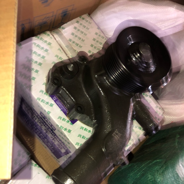 Sản phẩm gia đình làm: bơm nước D0305 máy 4108 lắp Cửu Long hoa mai chiến thắng Trường Hải 35 đến 6 tấn, sản phẩm dùng và ứng dụng để làm phụ kiện thay thế, có độ bền cao, cam kết sản phẩm như hình