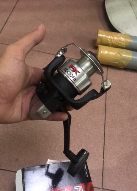 Máy câu cá shimano fx 4000fb ( xả kho )