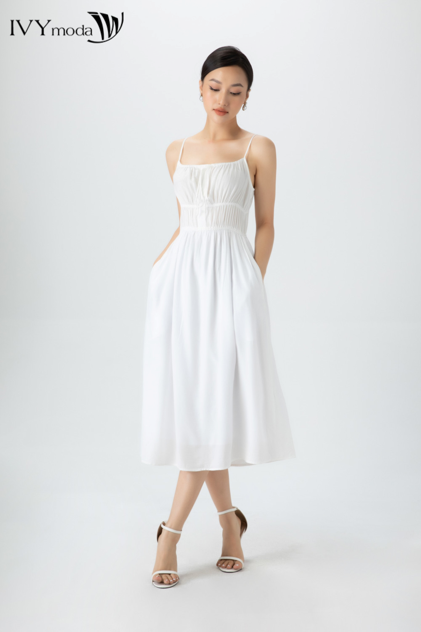 [CHỈ 15.1 - MUA 3 GIẢM THÊM 15%] Đầm thô xòe 2 dây IVY moda MS 41B8707