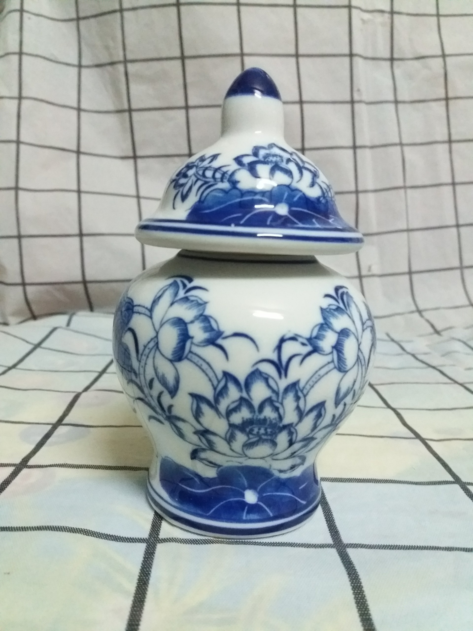 Chóe cao Hàng Bát Tràng chung nước thờ cúng màu xanh