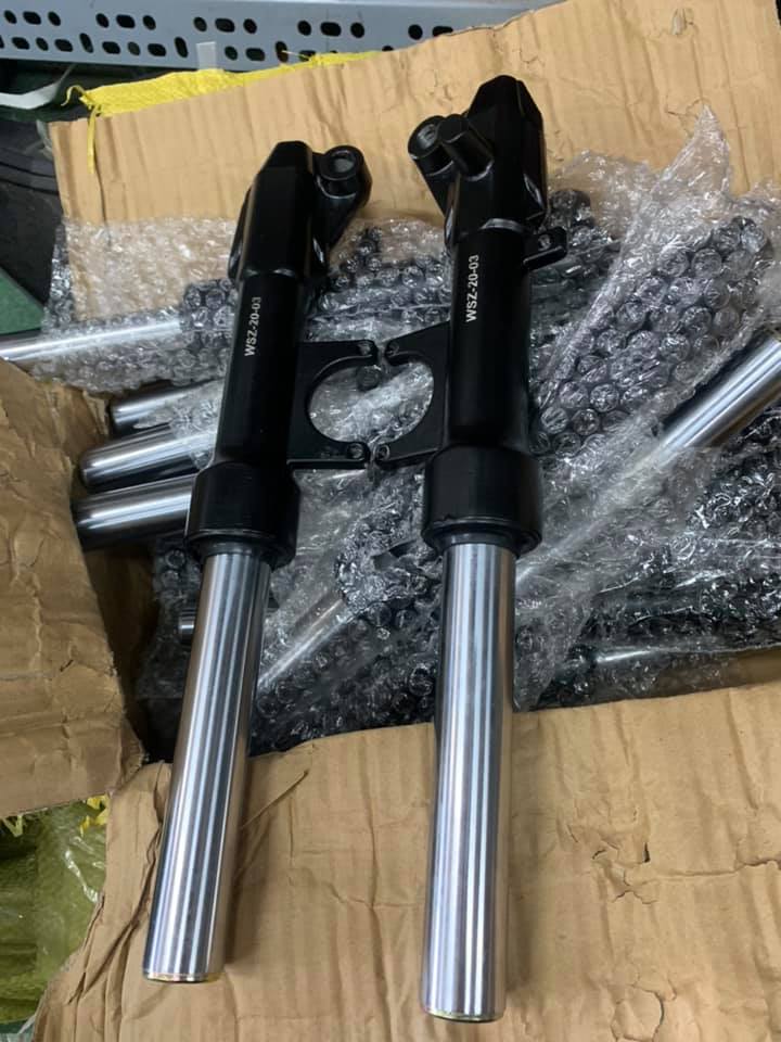 Giảm sóc trước xe điện M133