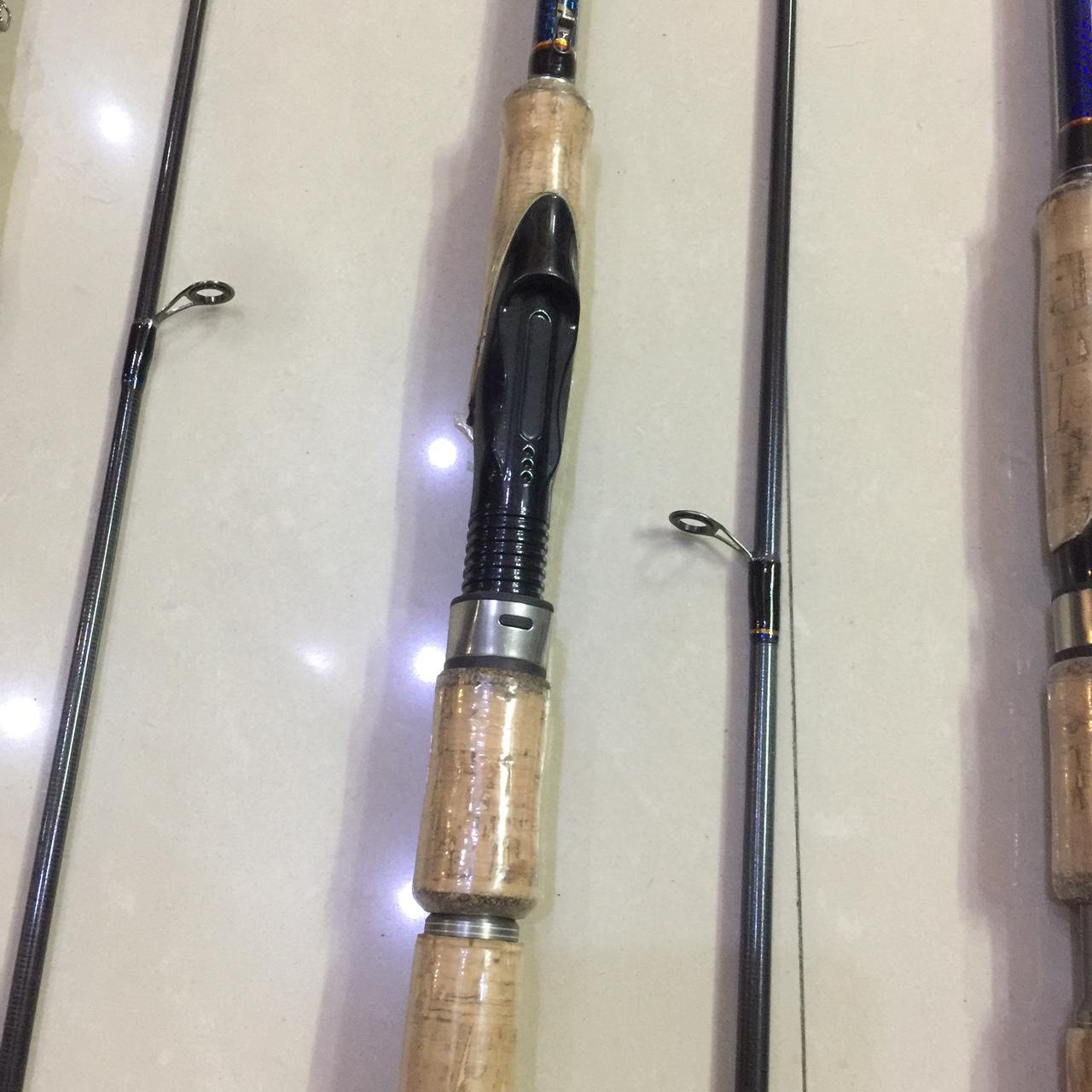 Cần câu lure 2 khúc Striker  2.1 m - 2.4 m - 2.7 m