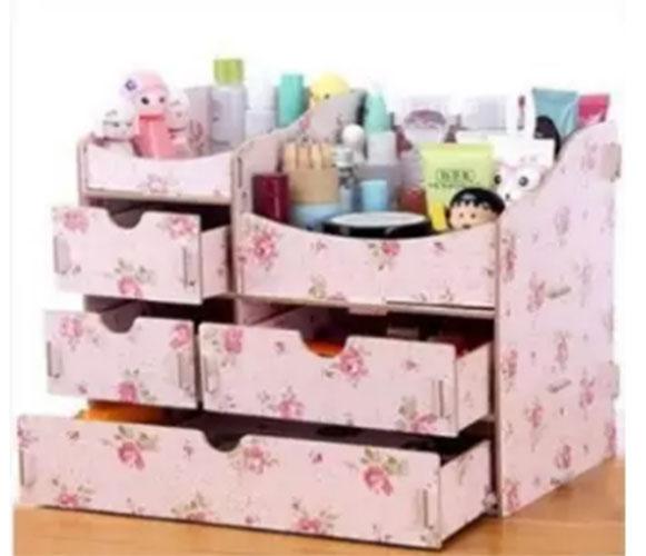 Kệ đựng đồ mỹ phẩm 4 tầng( màu gỗ)
