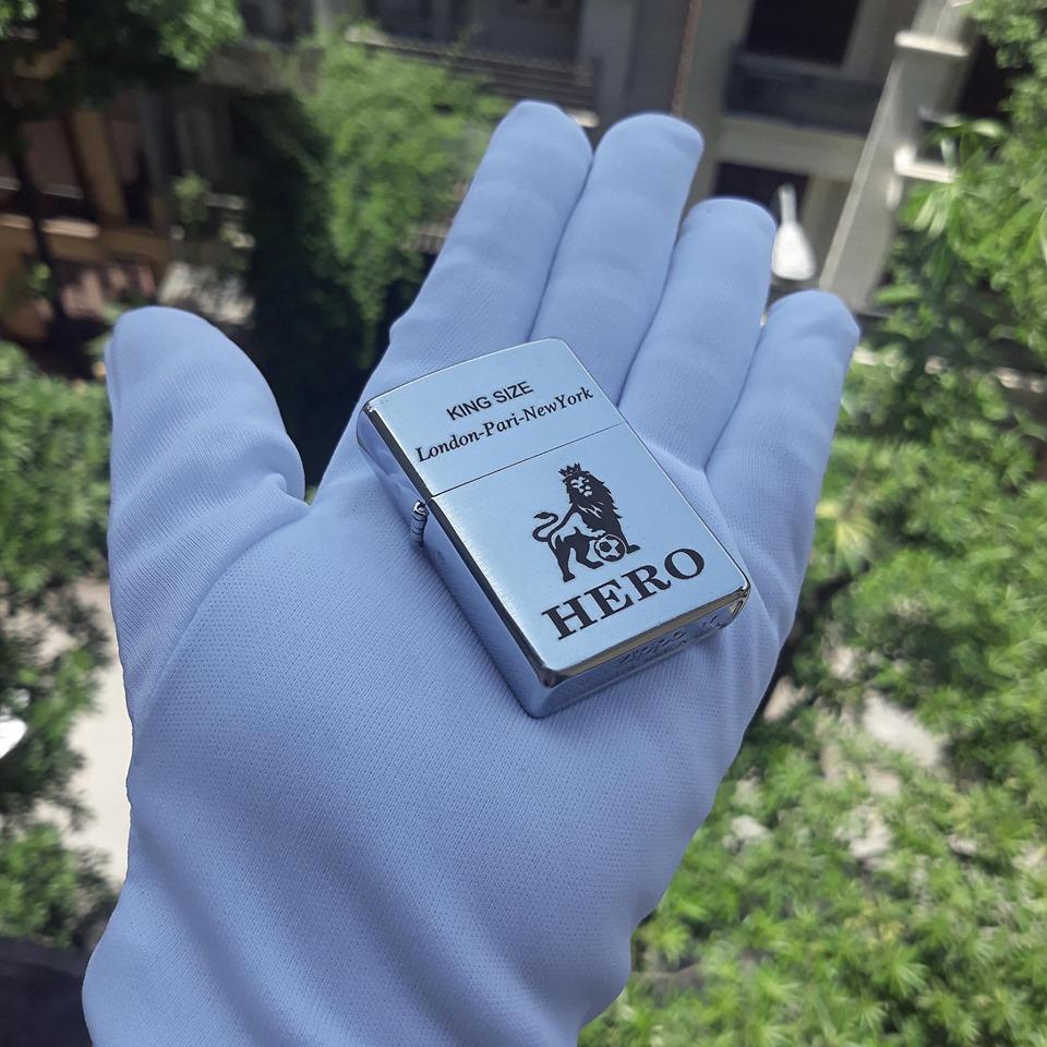 [HCM]Bật Lửa Zippo USA Khắc Logo Hero - Tặng Xăng Đá