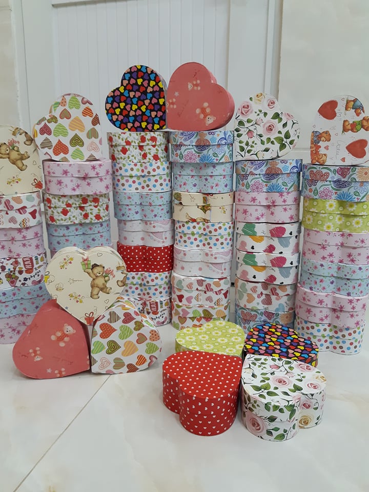 [HCM]Hộp đựng quà hình tim  15 cm : 30k /cái