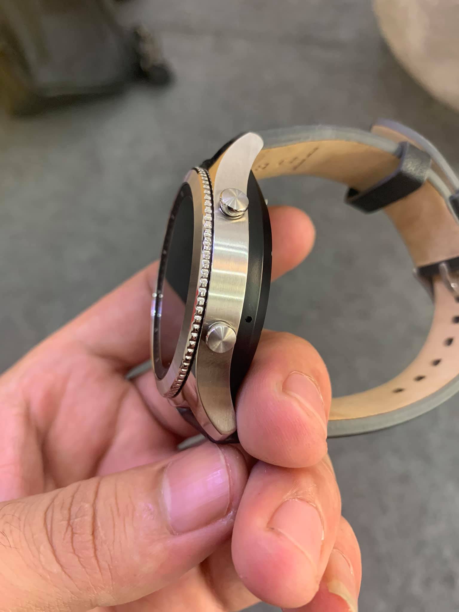 Đồng hồ thông minh Samsung Gear S3 Classic