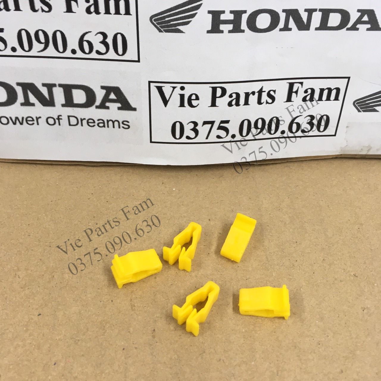 KẸP VÀNG DÀN ÁO HONDA (GIÁ 5 CÁI)