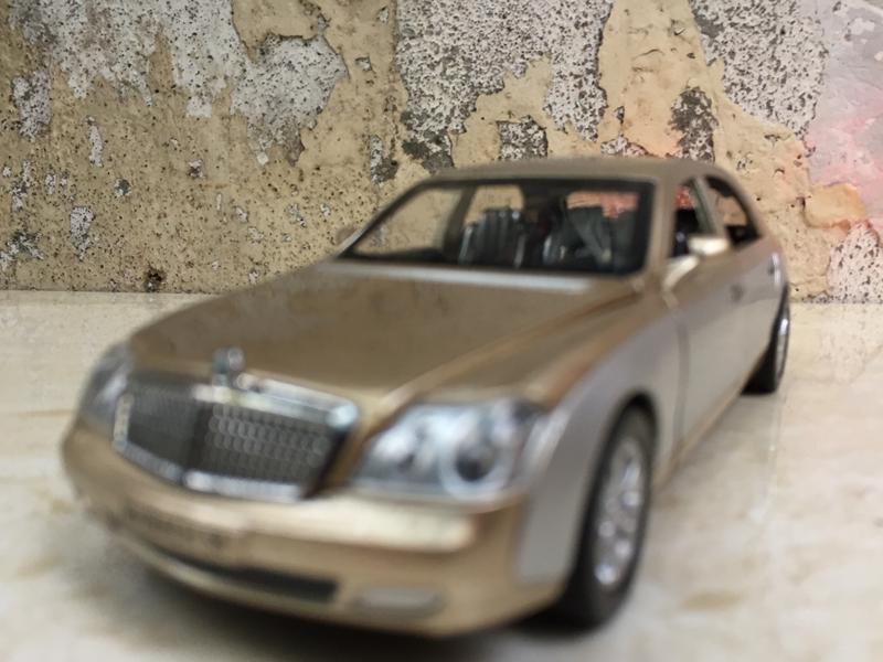 Mô hình xe ô tô MayBach S62 - 1:32