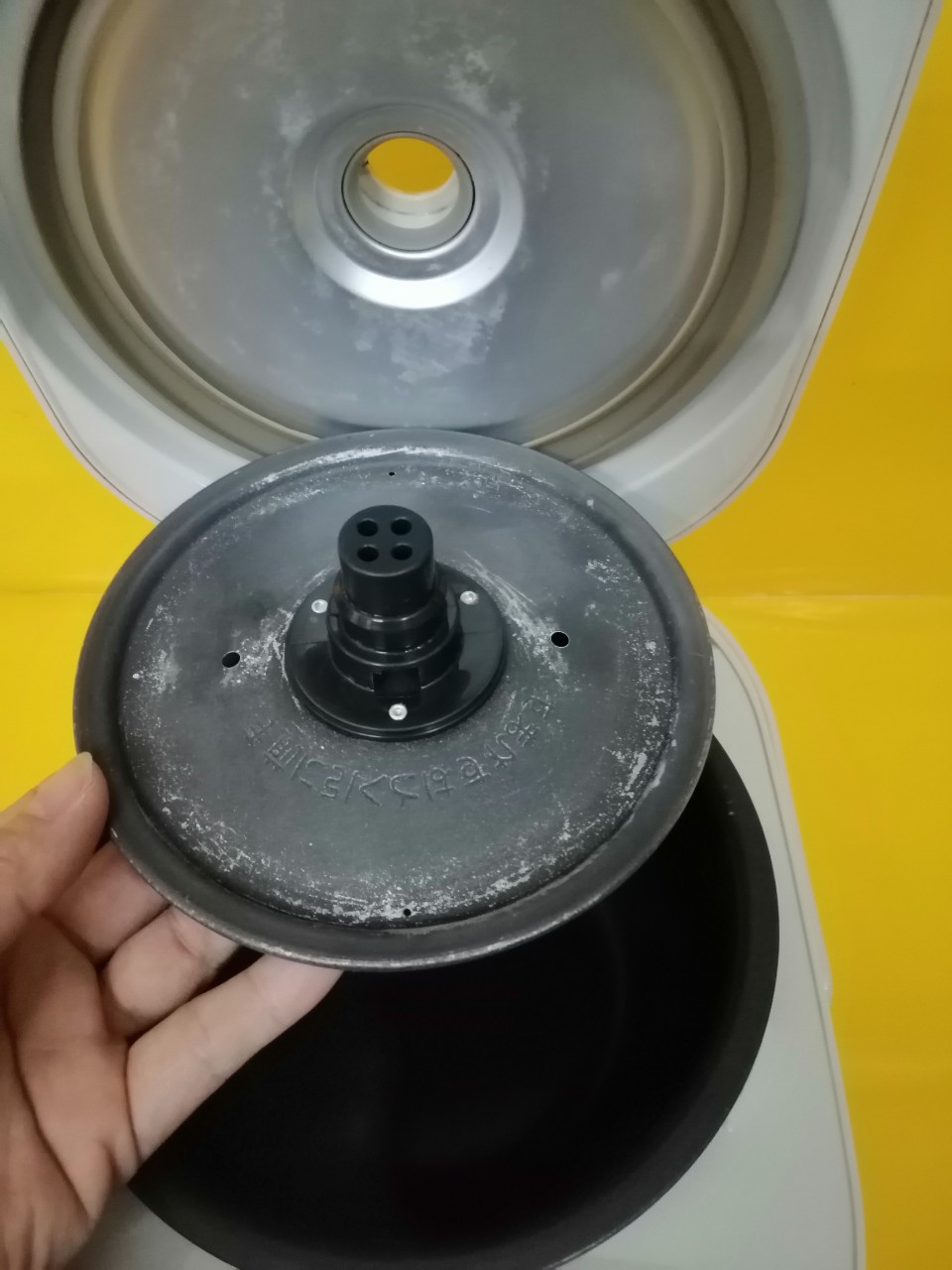 Nồi cơm nội địa Nhật Tiger JKI-E8 (0.54L) (022142K)