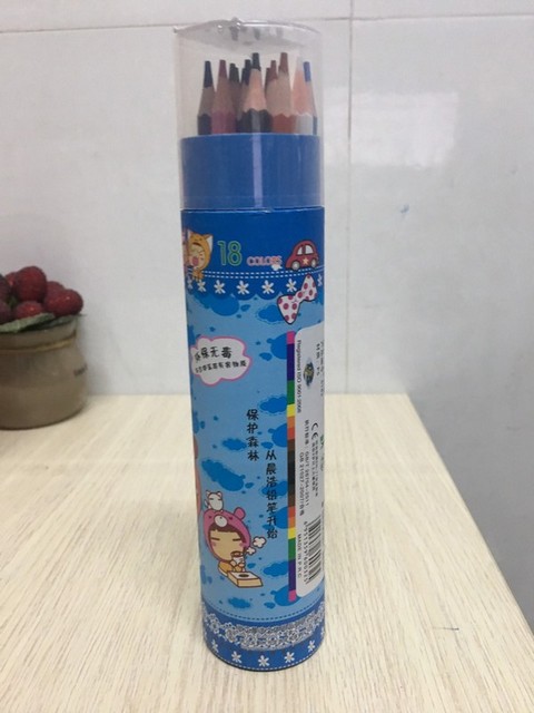 Bút chì màu gỗ lon 18 màu
