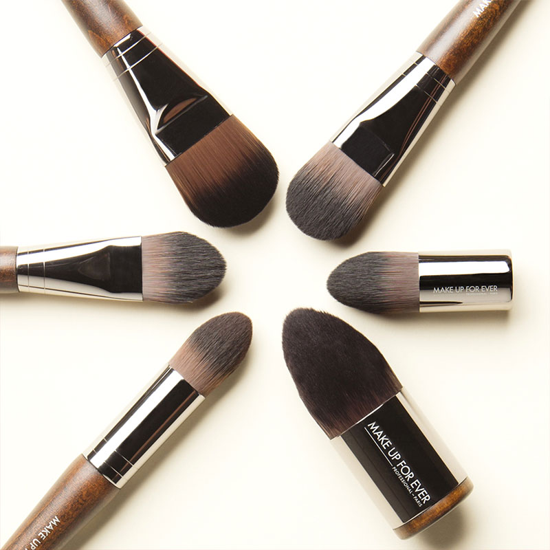 Make Up For Ever - Cọ phấn phủ Powder Brush N130