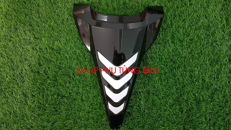 Mặt nạ trang trí xe VARIO 150 đời 2018-2024