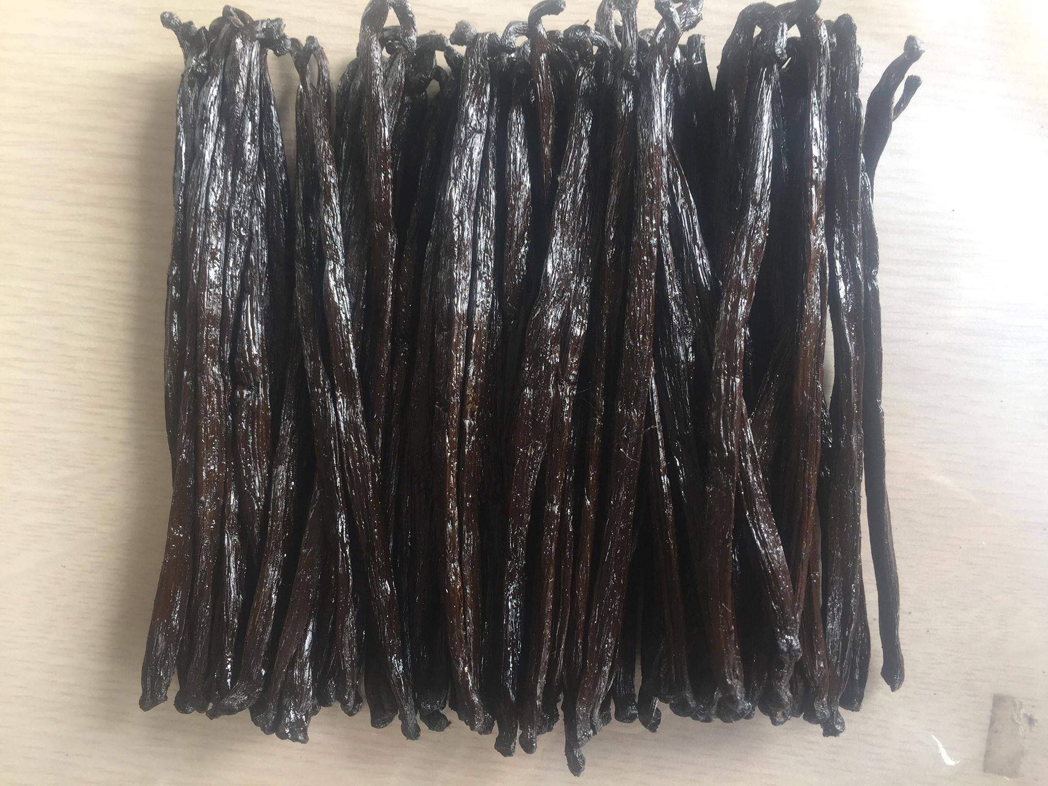 Quả Vanilla Madagascar Thường ( 25 grams )