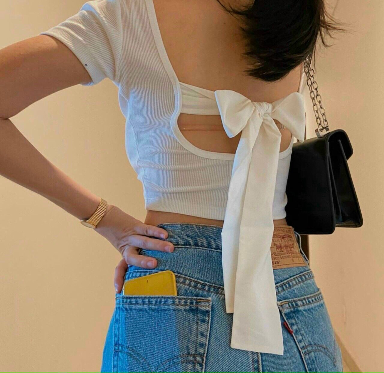 Áo croptop cột dây nơ phía sau