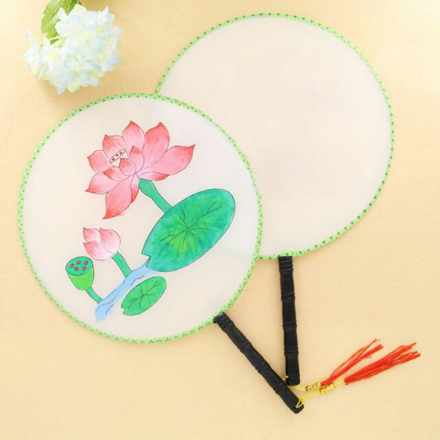Quạt Vải Lụa Tròn Cổ Trang Màu Trắng ĐườNg Kính 21Cm