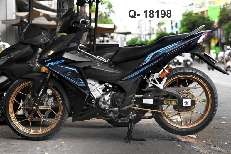Tem rời winner xanh đen dán xe đen