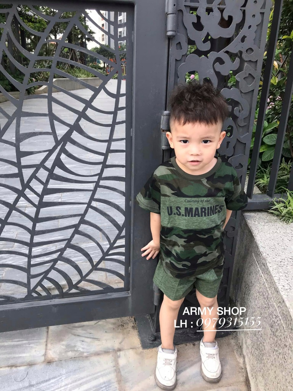 Bộ quần áo phông rằn ri trẻ em