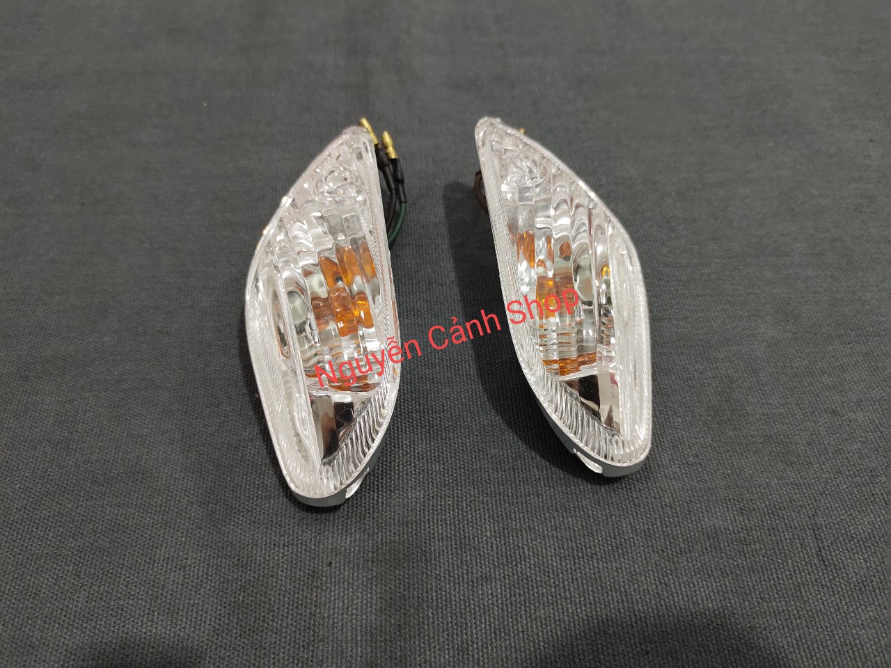 Cặp đèn xi nhan trước yaz tặng bao tay yaz