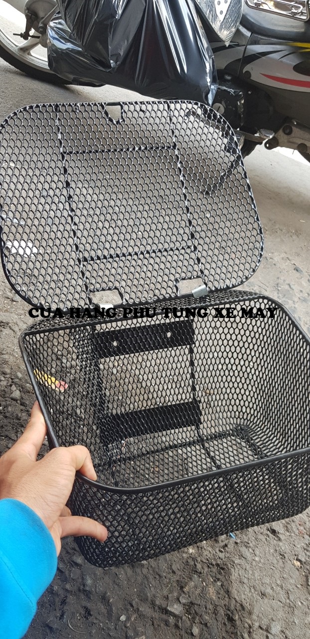 Rổ trước Wave RS, Wave Alpha 2010 - 2016 lưới có nắp đậy - 2 lỗ ốc trên