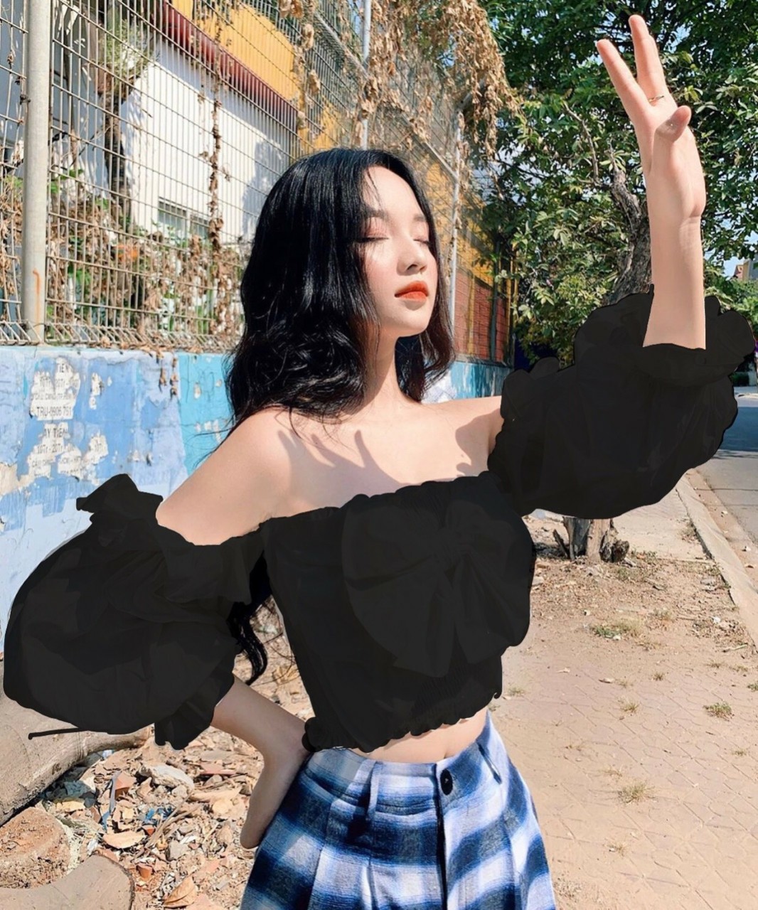 Áo kiểu nữ nơ to bẹt vai nhún thân trước sau tay dài bánh bèo