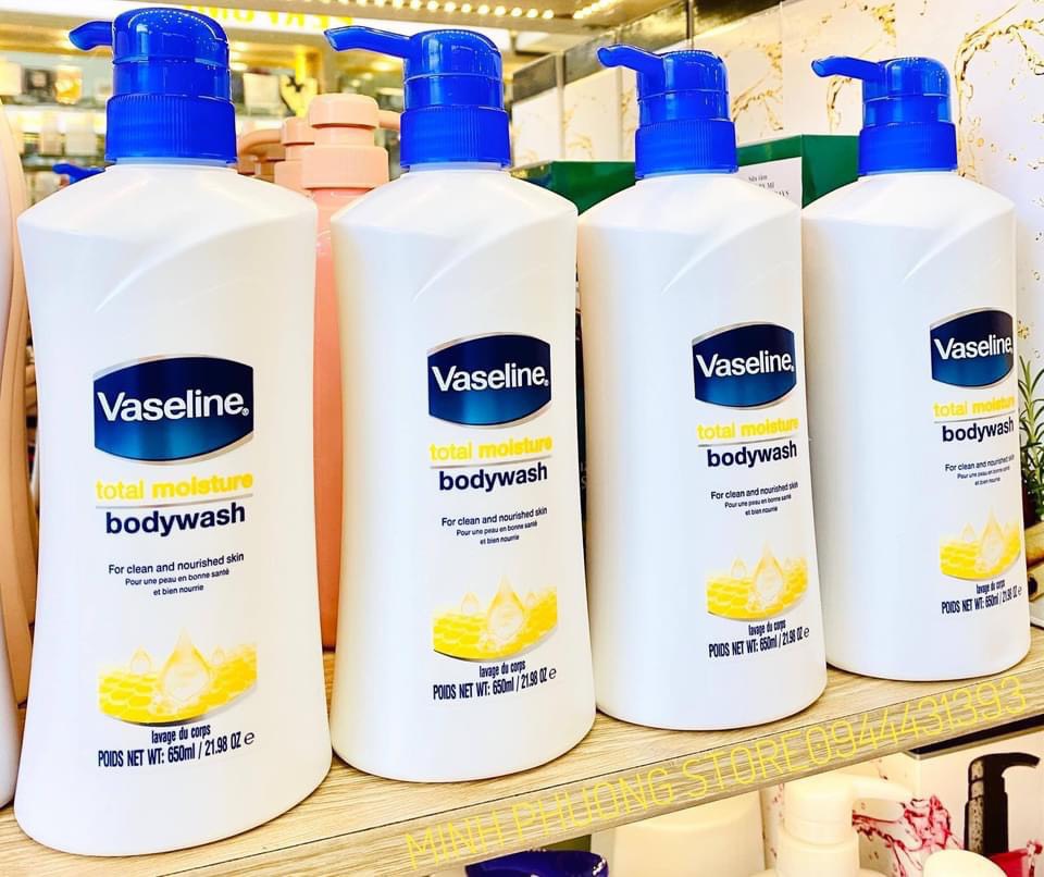 Sữa Tắm Dưỡng Ẩm Vaseline Total Moisture 650ml