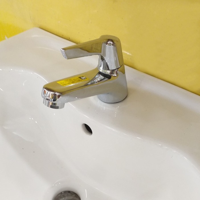 Vòi Nước Lạnh Lavabo Inax LFV-17