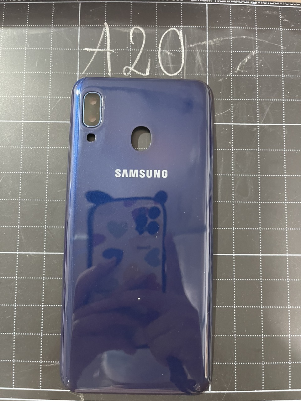 Nắp lưng thay thế Samsung A20 kèm kính camera