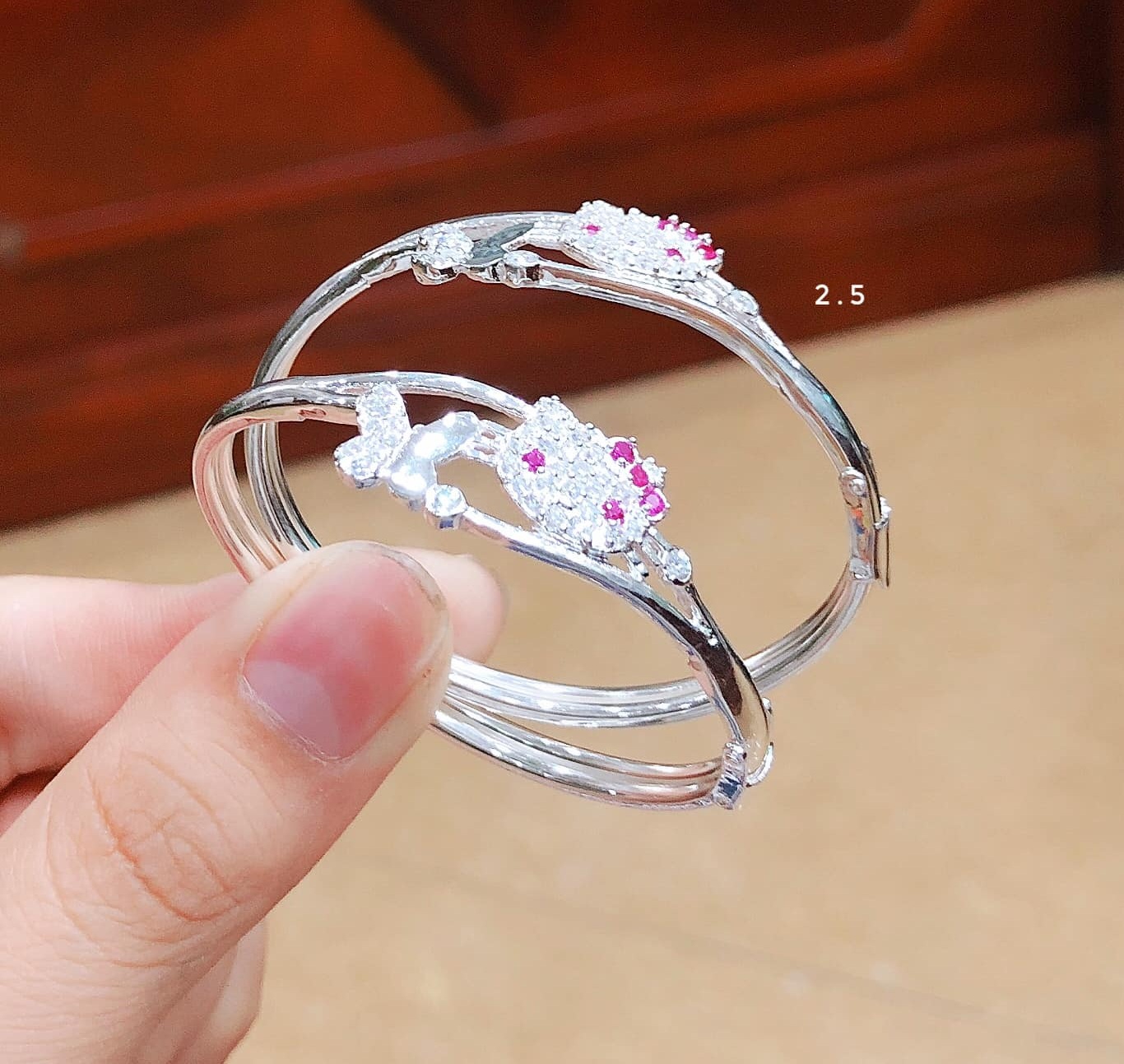 Lắc tay bạc Hello Kitty cho bé gái