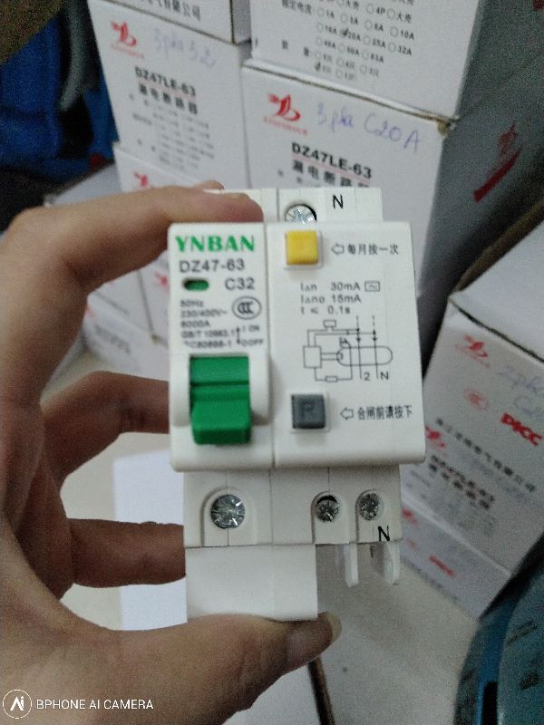 Aptomat chống giật 1 pha C32