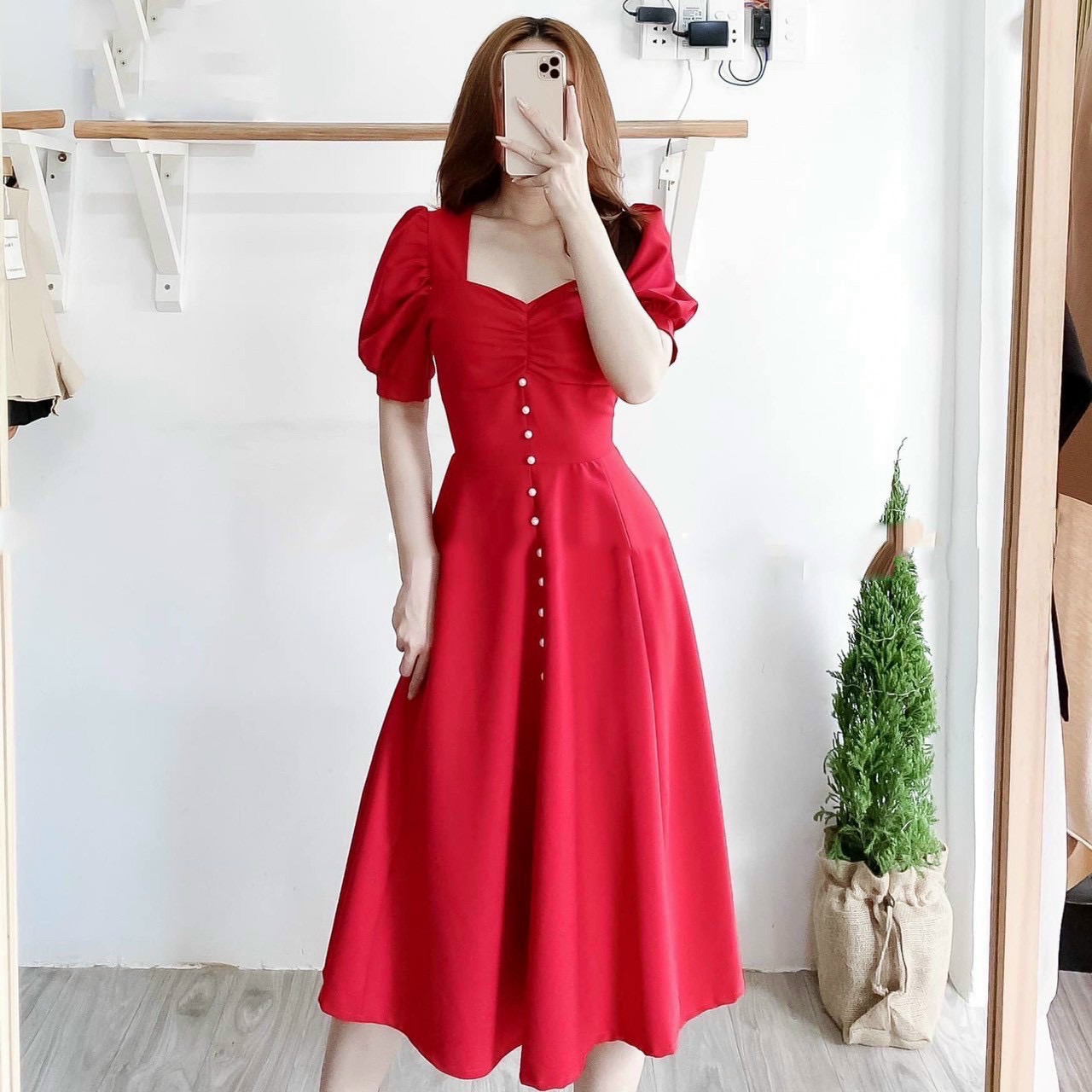 Đầm nhúng ngực nút trắng 2 màu