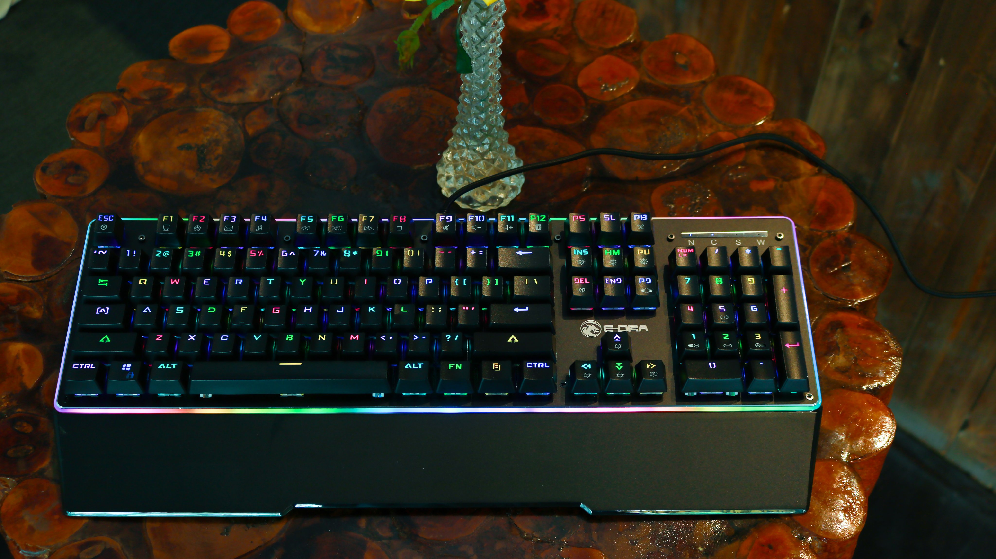 Bàn phím cơ E-DRA EK308 RGB ( Switch quang chống nước, LED RGB BH 2 năm)