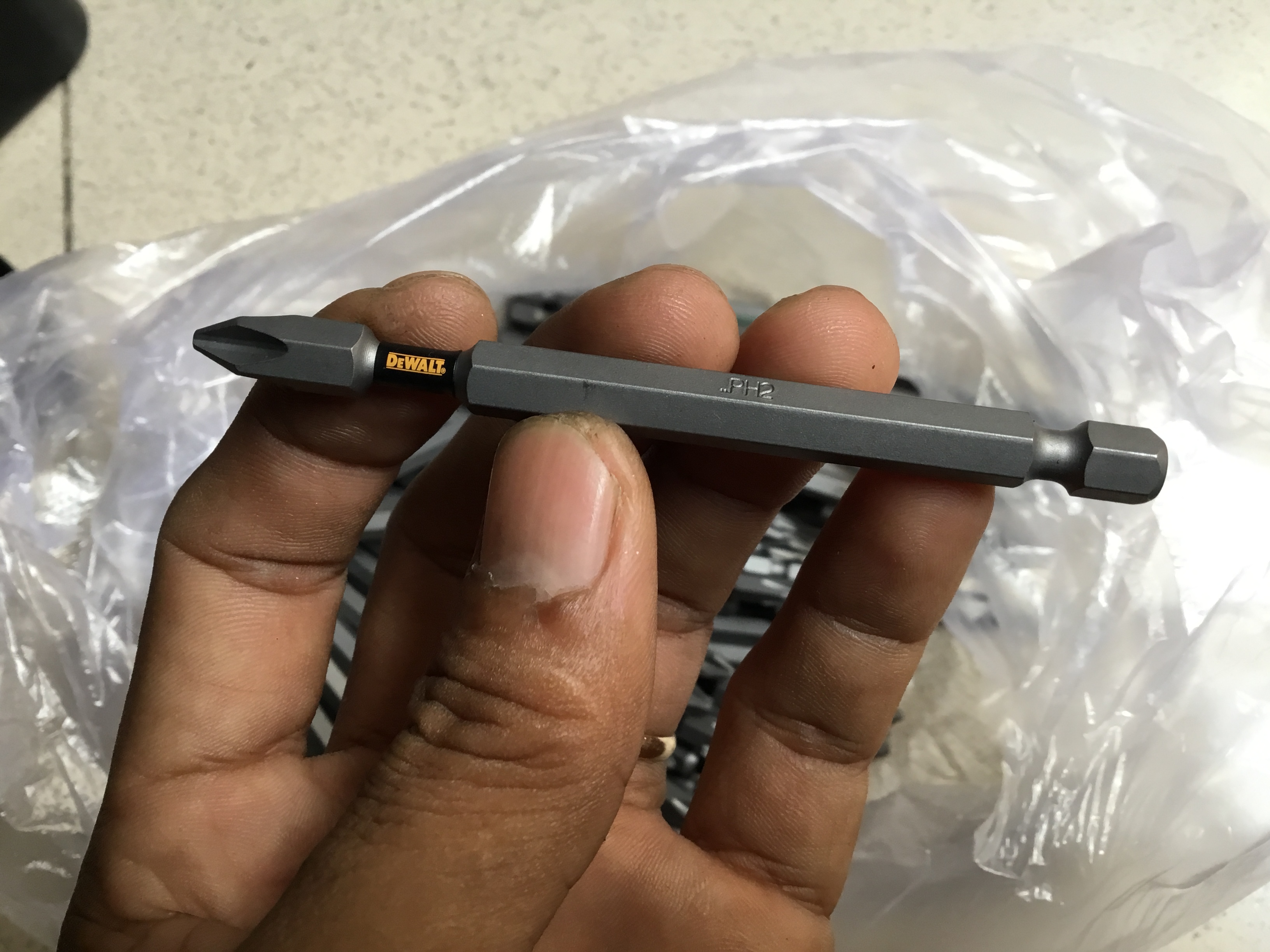 [HCM]Mũi Vít DeWalt Tem Đen Ph2- 89mm
