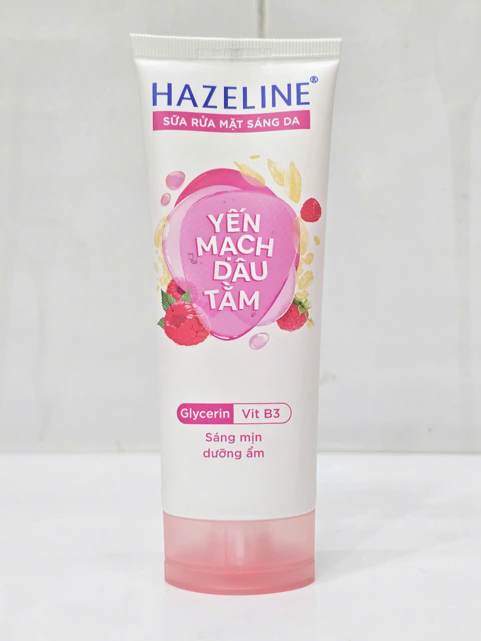 Sữa Rửa Mặt HAZELINE Yến Mạch Dâu Tằm Tràm Trà Cica Nghệ Hoa Cúc 100g